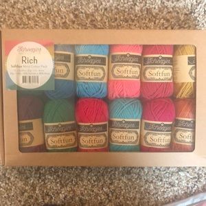 Yarn NIB scheepjes brand